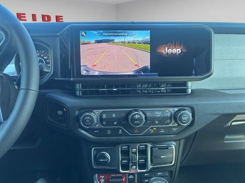 New 2026 Jeep Gladiator Sport AWD/4WD image 20