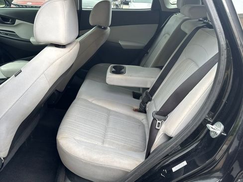 Used 2023 Hyundai Kona SEL FWD image 20