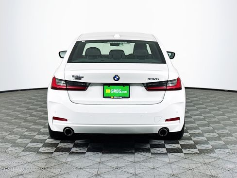 Used 2023 BMW 330i xDrive Sedan w/ Premium Package image 8