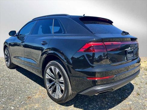 Used 2024 Audi Q8 Premium w/ Black Optic Package image 3