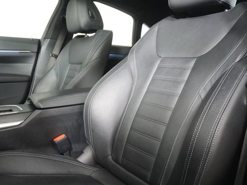 Used 2023 BMW i4 eDrive35 image 10