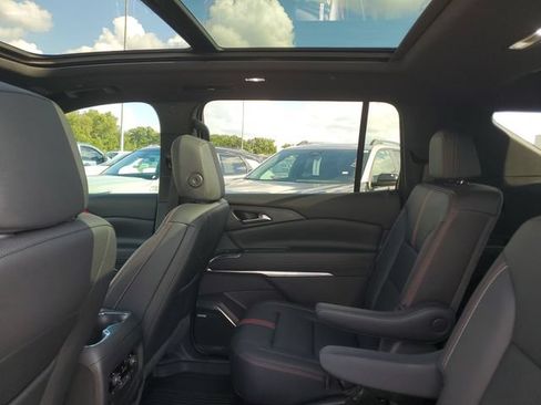 Certified 2024 Chevrolet Traverse RS AWD/4WD image 10
