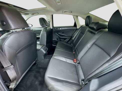 Used 2020 Volkswagen Jetta SEL image 16