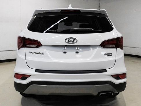 Used 2017 Hyundai Santa Fe Sport image 11