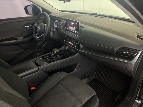 Used 2022 Nissan Rogue SV FWD image 22