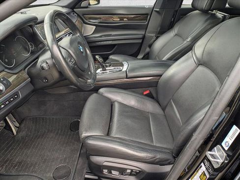 Used 2014 BMW ALPINA B7 image 17