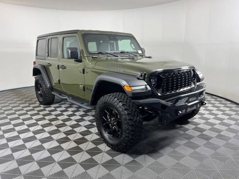 Used 2024 Jeep Wrangler Unlimited Sport AWD/4WD image 16