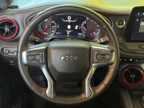 Used 2024 Chevrolet Blazer RS w/ Driver Confidence II Package FWD image 4