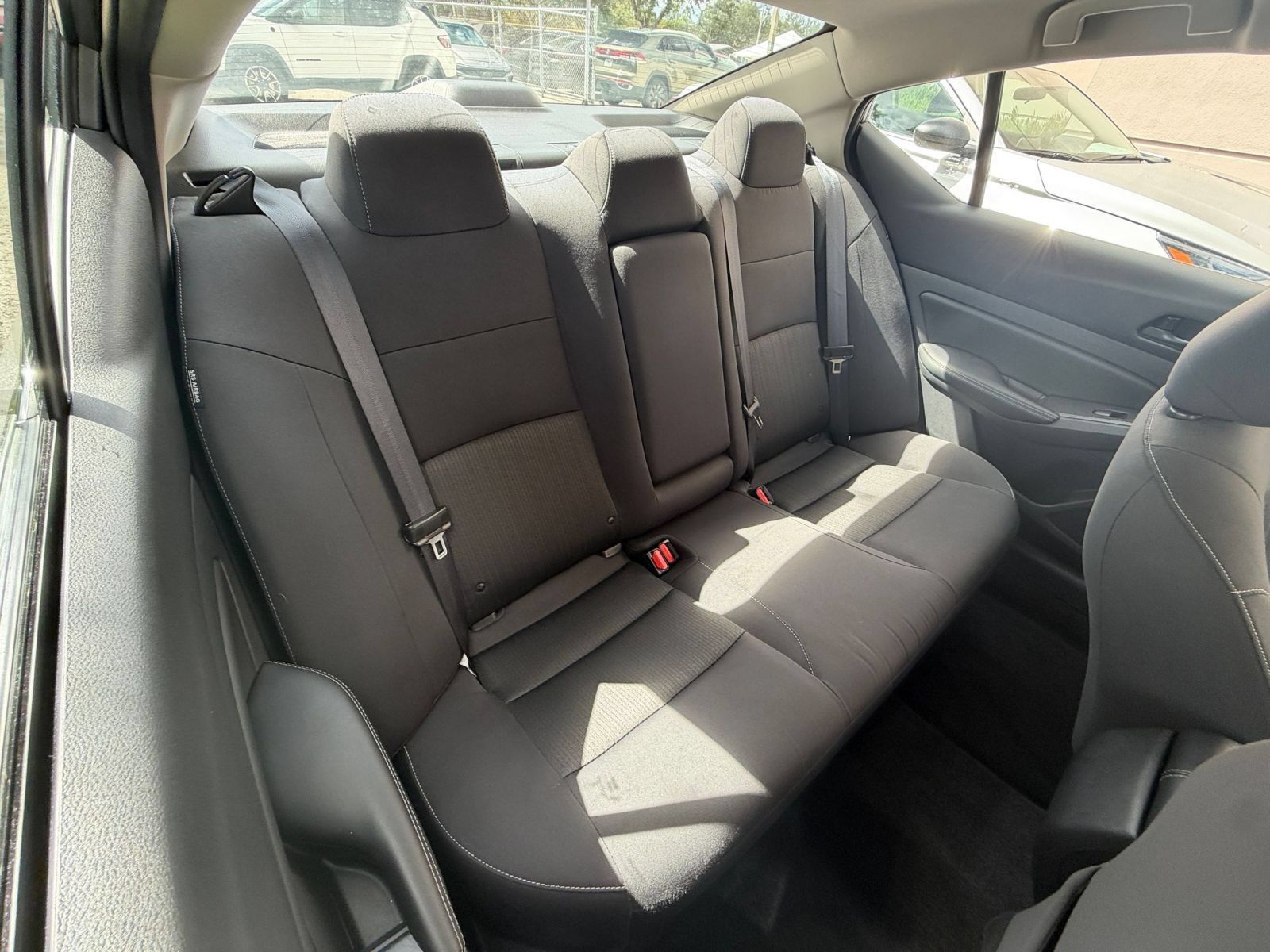 Used 2025 Nissan Altima 2.5 SV FWD image 32