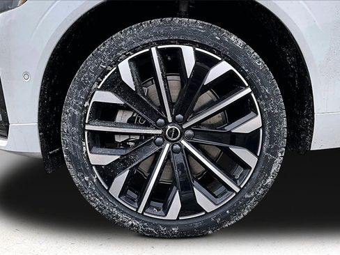 New 2026 Volvo XC60 T8 Ultra w/ Protection Package Premier image 13