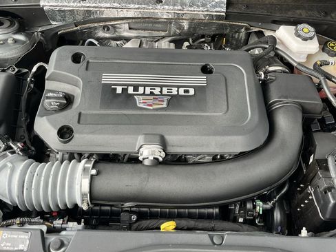 Used 2024 Cadillac XT4 Premium Luxury image 22