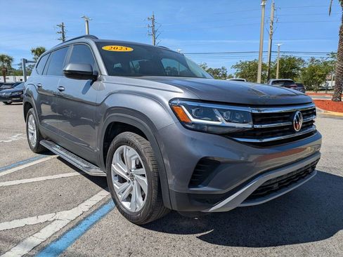 Certified 2023 Volkswagen Atlas SE w/ Panoramic Sunroof Package FWD image 8