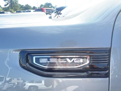 Used 2026 GMC Sierra 1500 Elevation w/ Elevation Premium Package AWD/4WD image 9