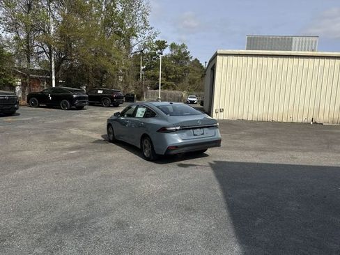 New 2026 Nissan Sentra SV FWD image 7