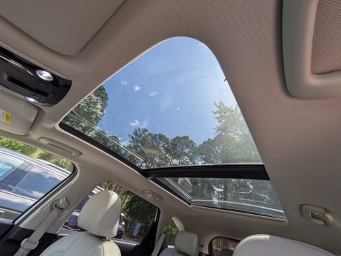 Used 2023 Kia Sorento SX FWD image 16
