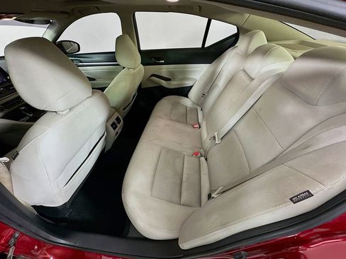 Used 2019 Nissan Altima 2.5 SV FWD image 33