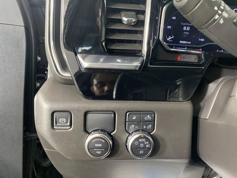 Used 2025 GMC Sierra 1500 SLT RWD image 15