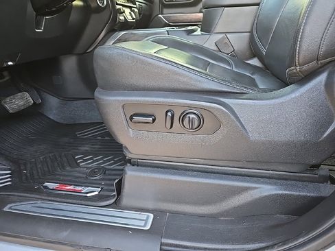 Used 2020 Chevrolet Silverado 3500 LTZ w/ LTZ Premium Package image 48