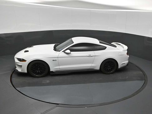 Used 2018 Ford Mustang GT Premium w/ GT Performance Package RWD image 42