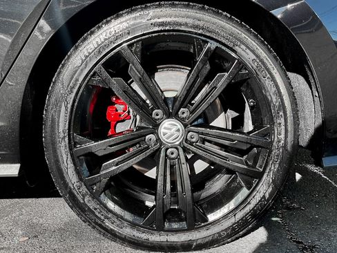 Used 2021 Volkswagen Jetta GLI Autobahn w/ GLI Autobahn Black Package image 9