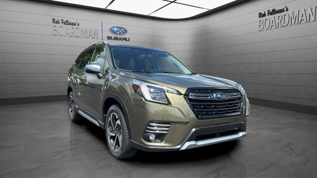 Used 2023 Subaru Forester Touring AWD/4WD image 2