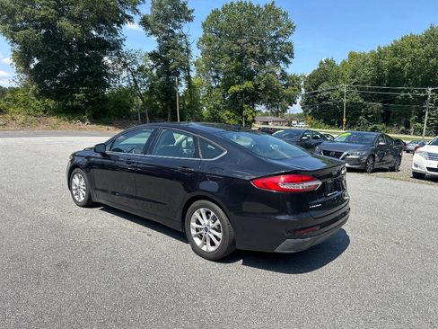Used 2020 Ford Fusion SE FWD image 5