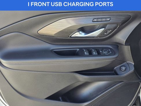 Used 2022 GMC Terrain SLT image 16