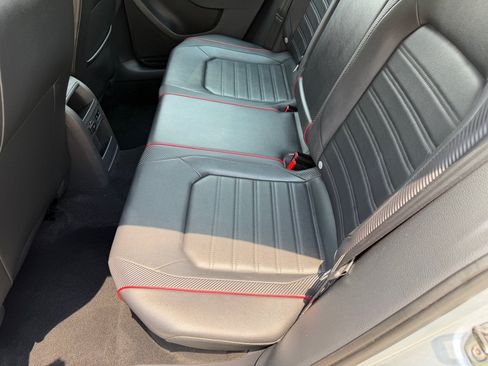 Used 2014 Volkswagen Jetta GLI FWD image 20
