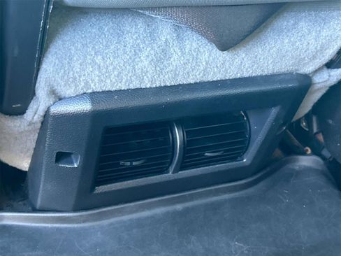 Used 2018 RAM 3500 Tradesman w/ Chrome Appearance Group image 17