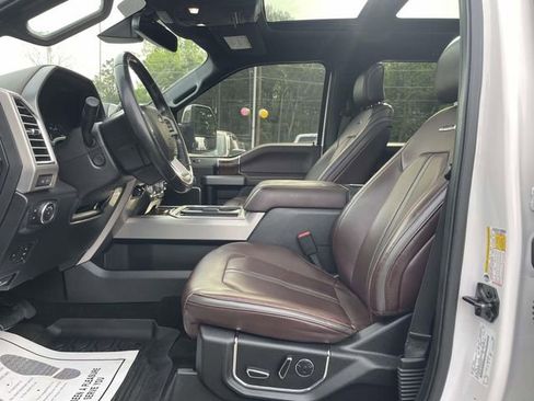 Used 2017 Ford F350 Platinum w/ Platinum Ultimate Package image 16