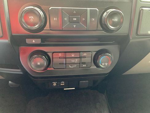 Used 2015 Ford F150 XL w/ Equipment Group 101A Mid RWD image 26