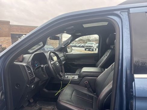 Used 2019 Ford Expedition Limited w/ Equipment Group 303A image 10