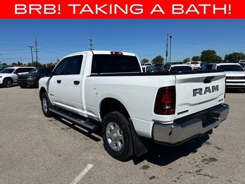 Used 2025 RAM 2500 Big Horn AWD/4WD image 3