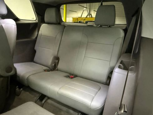 Used 2020 Chevrolet Traverse LT w/ LT Premium Package image 19