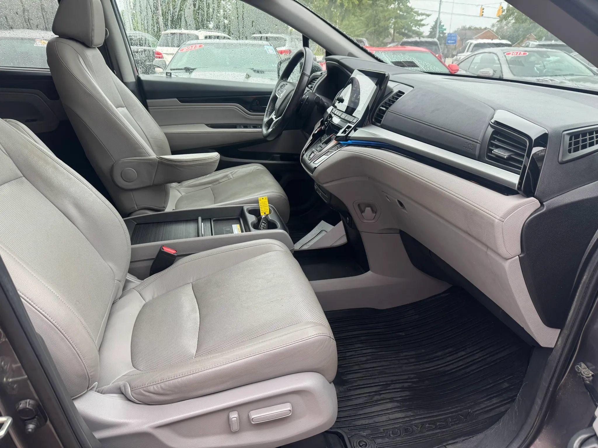 Used 2018 Honda Odyssey Elite image 17