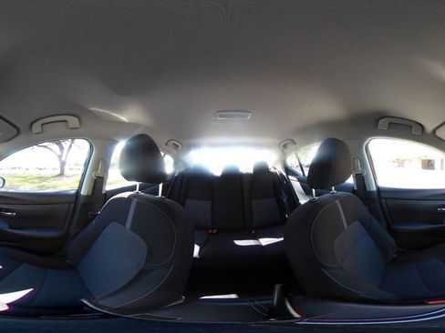 Used 2025 Nissan Sentra SV image 37