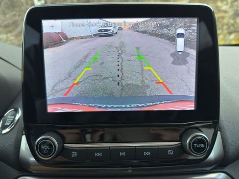 Certified 2021 Ford EcoSport SE image 23