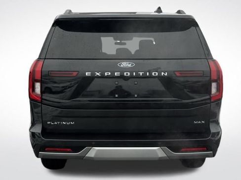 Used 2025 Ford Expedition Max Platinum image 7