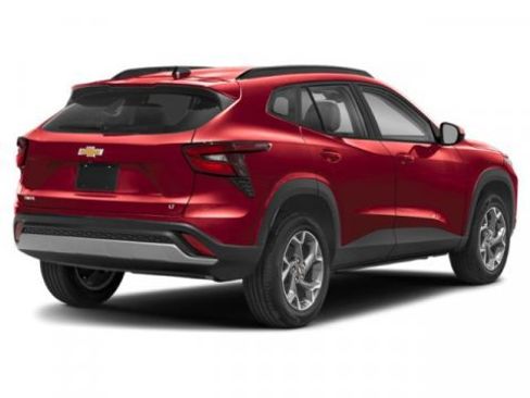 Used 2024 Chevrolet Trax LS FWD image 2