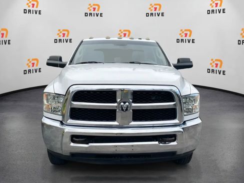 Used 2018 RAM 3500 Tradesman w/ Chrome Appearance Group AWD/4WD image 8