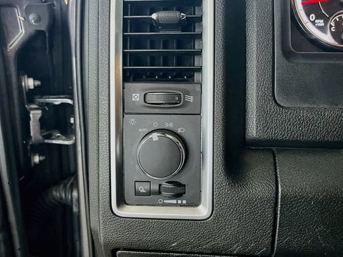 Used 2022 RAM 1500 Warlock AWD/4WD image 10