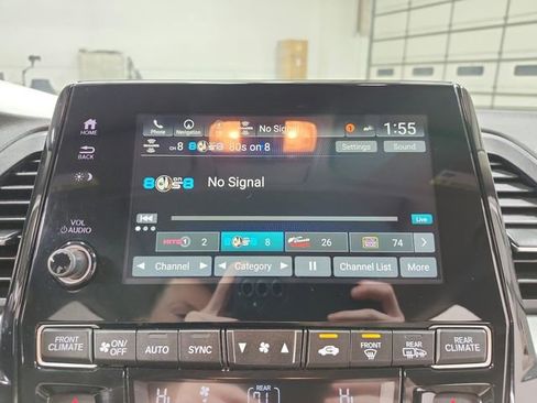 Used 2023 Honda Odyssey Touring image 27