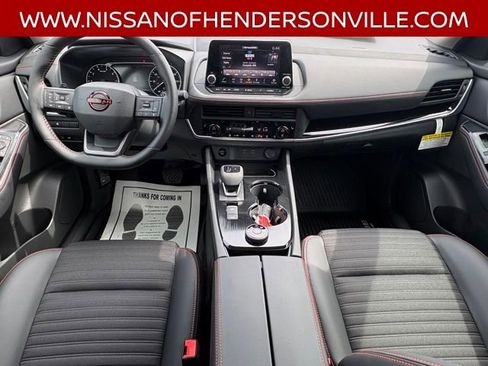 New 2026 Nissan Rogue SV AWD/4WD image 18