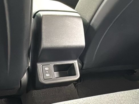 New 2025 Kia K4 LXS image 33