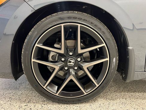 Used 2022 Honda Civic Sport Touring image 9