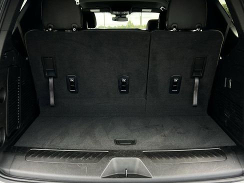 Used 2024 GMC Yukon SLT image 26