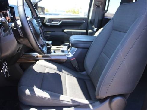 Used 2024 Chevrolet Silverado 1500 LT Trail Boss w/ Protection Package AWD/4WD image 39