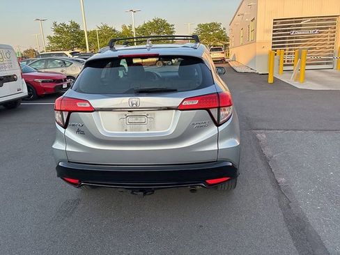 Used 2019 Honda HR-V Sport image 10