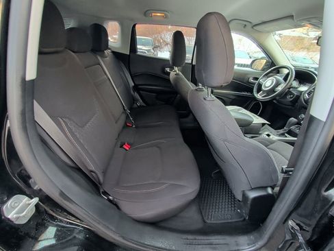 Used 2018 Jeep Compass Sport w/ Cold Weather Group image 14