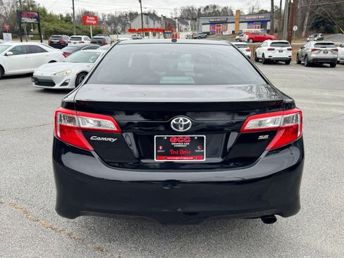 Used 2012 Toyota Camry SE image 6